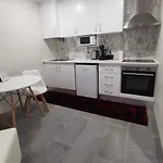 Ricky House Big Waves דירה *