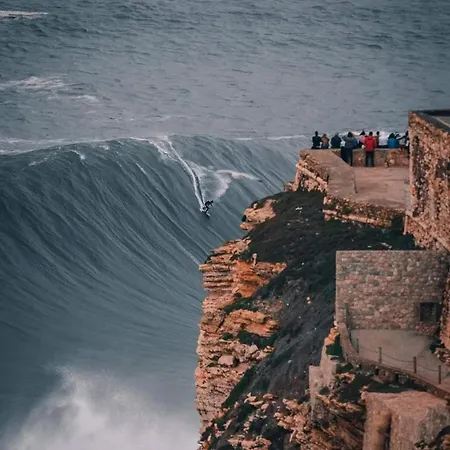 Ricky House Big Waves Назаре