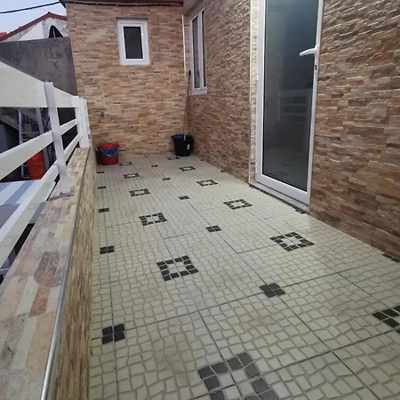 Διαμέρισμα Ricky House Big Waves *