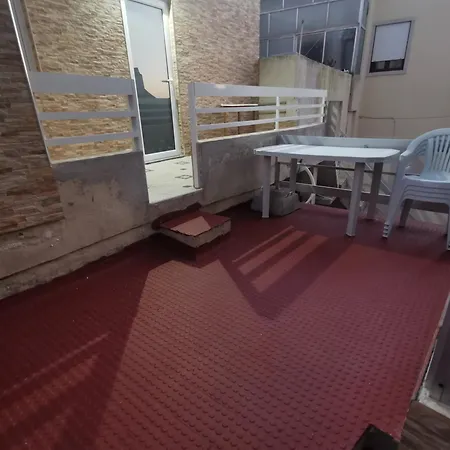 Διαμέρισμα Ricky House Big Waves