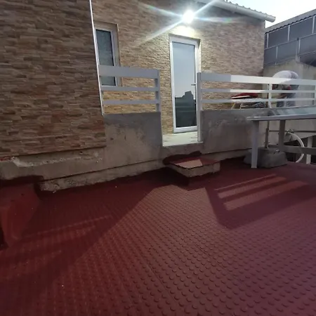 Ricky House Big Waves Διαμέρισμα *