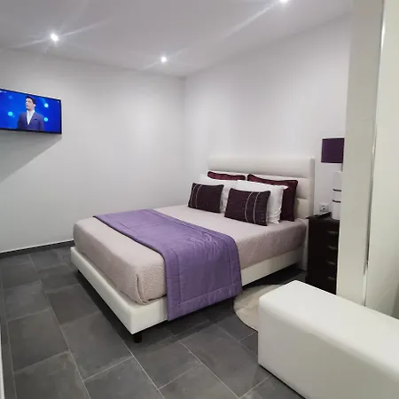 Ricky House Big Waves *