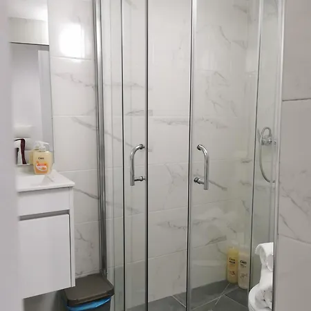 Διαμέρισμα Ricky House Big Waves